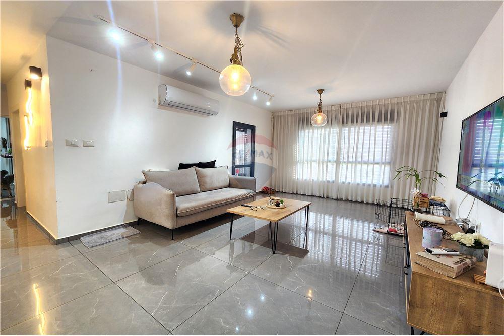 Apartment for Sale in Sderot - Image 6