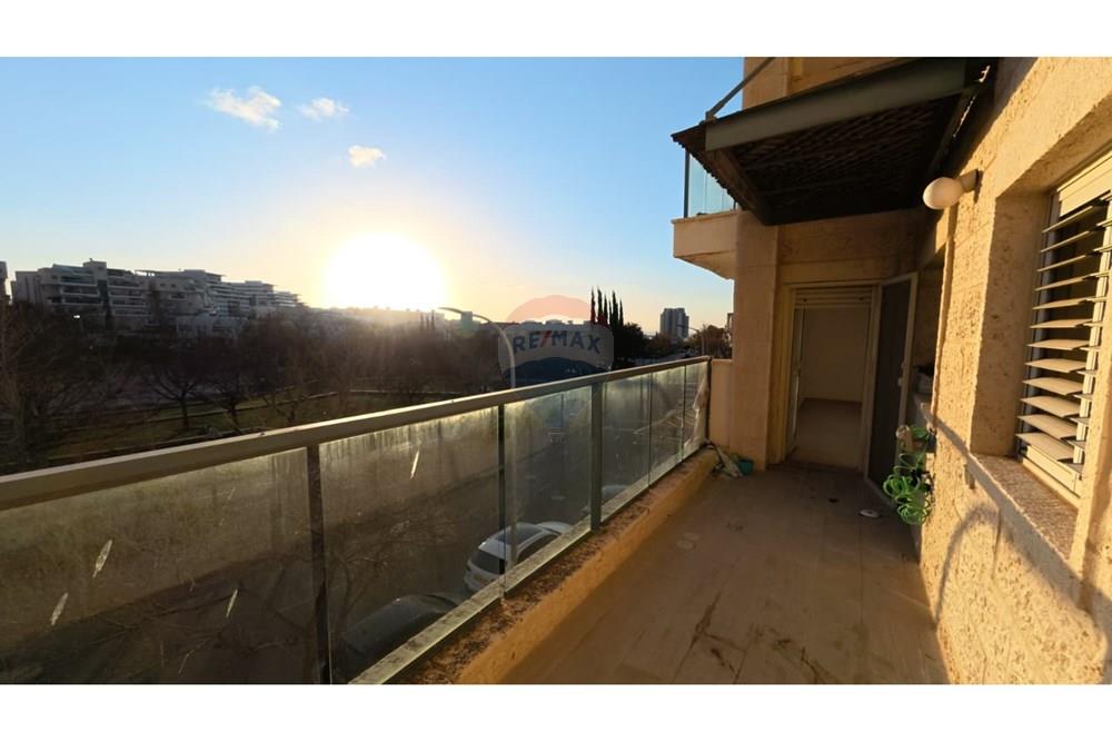 Apartment for Sale in Modi'in - Image 5