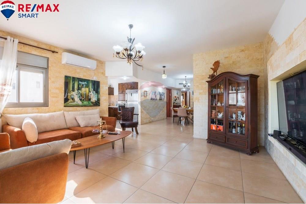 Apartment for Sale in קרית אתא - Image 6