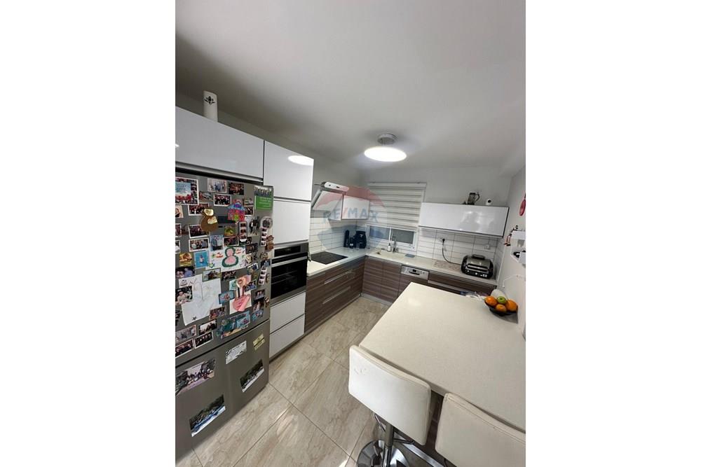 Apartment for Sale in נוף הגליל - Image 6