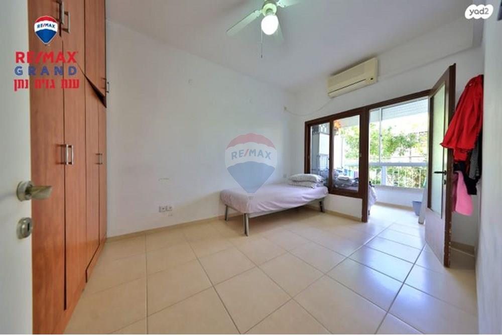 Apartment for Sale in Haifa - Image 4