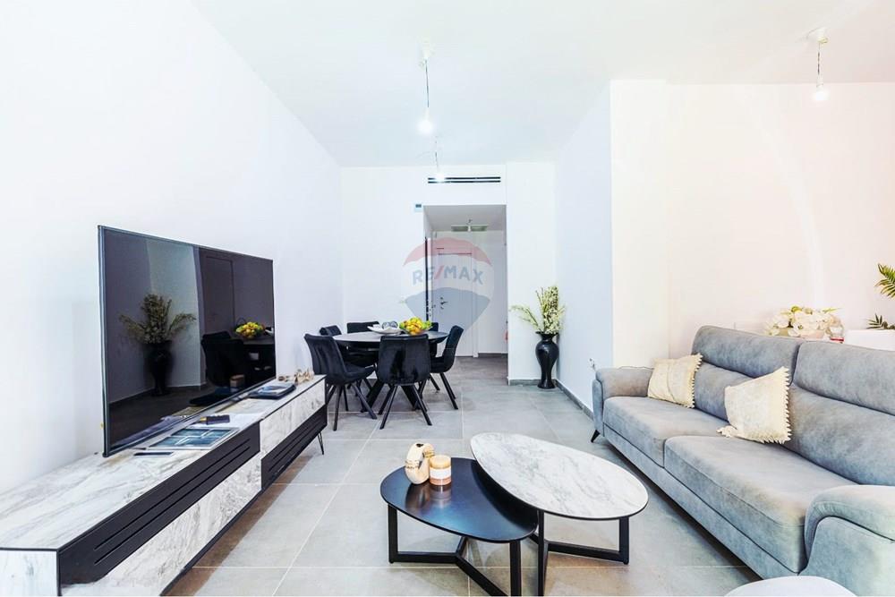 Apartment for Sale in Hadera - Image 4
