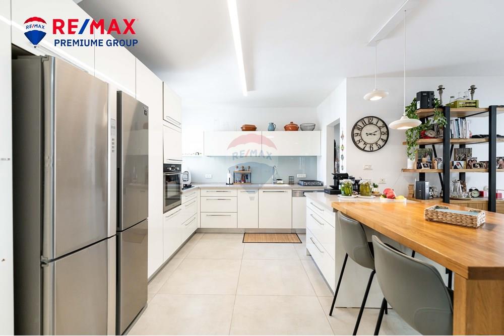 House for Sale in שוהם - Image 6