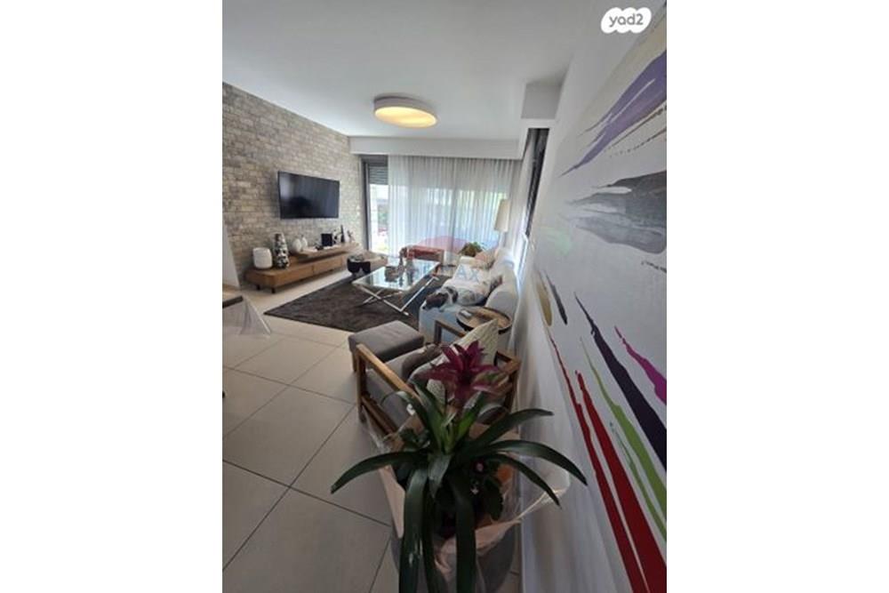 Apartment for Sale in Haifa - Image 3