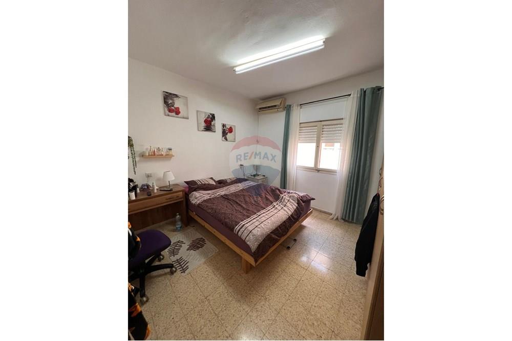 Apartment for Sale in Petah Tikva - Image 5