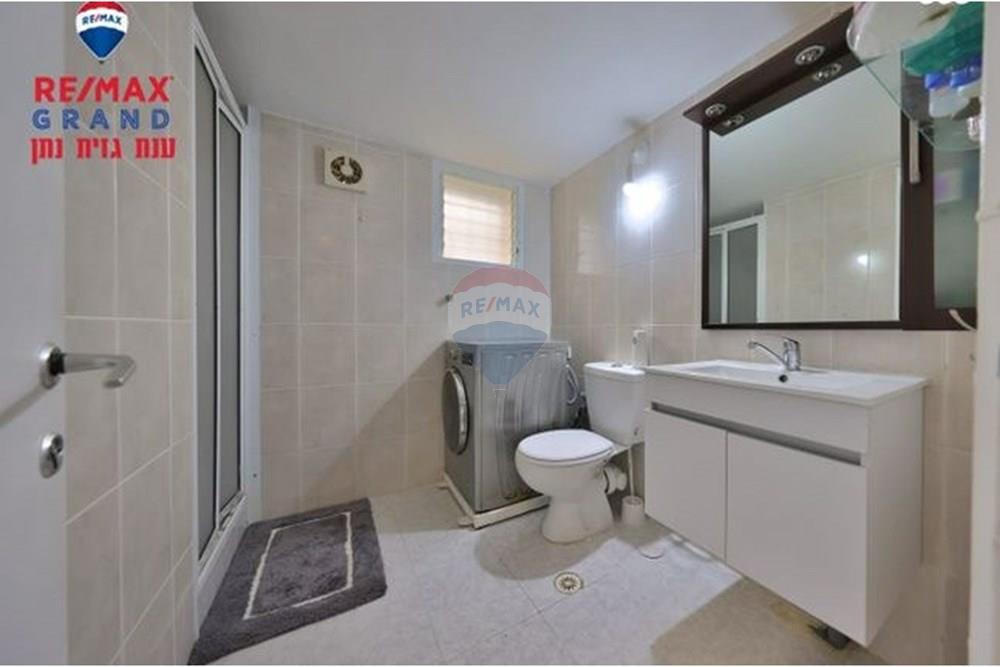 Apartment for Sale in Haifa - Image 5