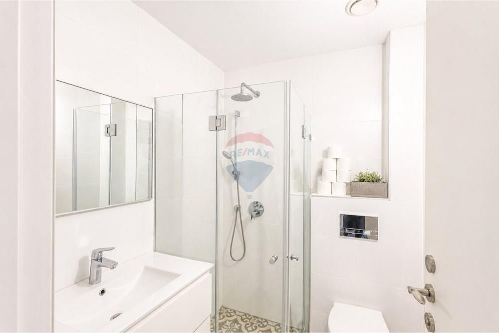 Apartment for Sale in Tel Aviv - Image 7