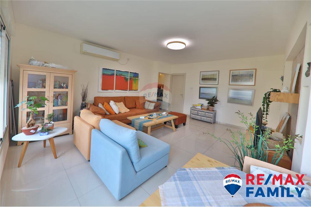 Apartment for Sale in Haifa - Image 3
