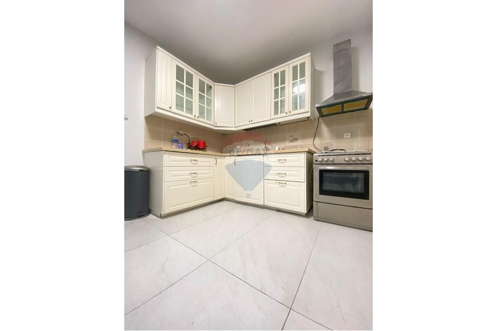 Apartment for Sale in Kfar Saba - Image 2