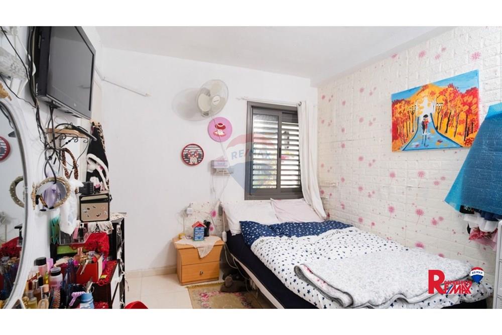 Apartment for Sale in Holon - Image 6