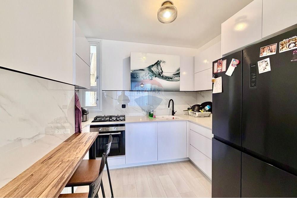 Apartment for Sale in Netanya - Image 4