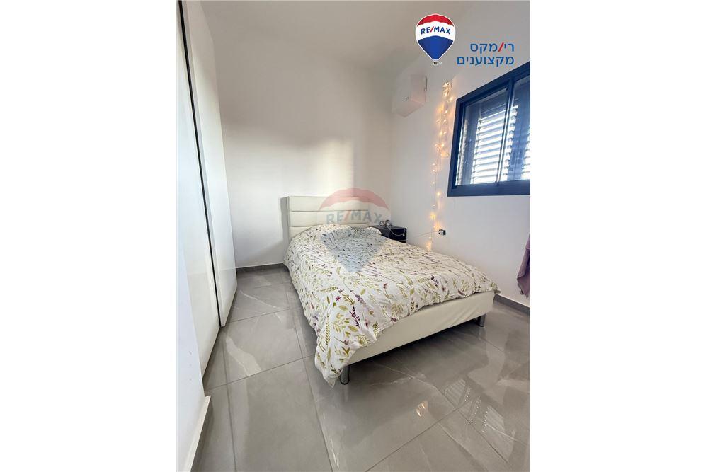 Apartment for Sale in Hadera - Image 3