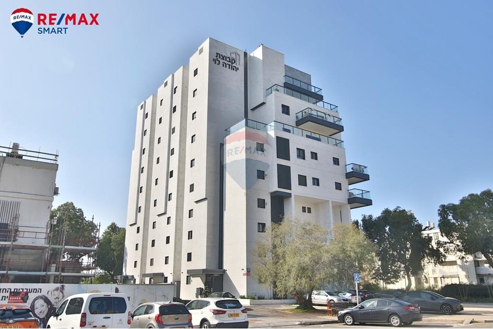 Apartment for Sale in קרית חיים - Image 2