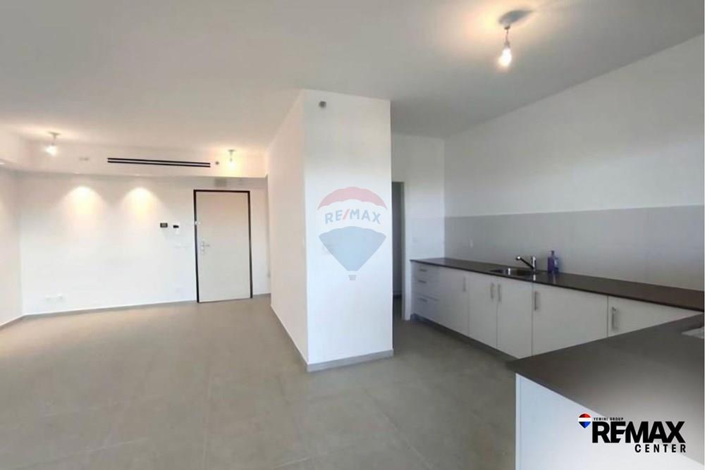 Apartment for Sale in Rishon LeZion - Image 3