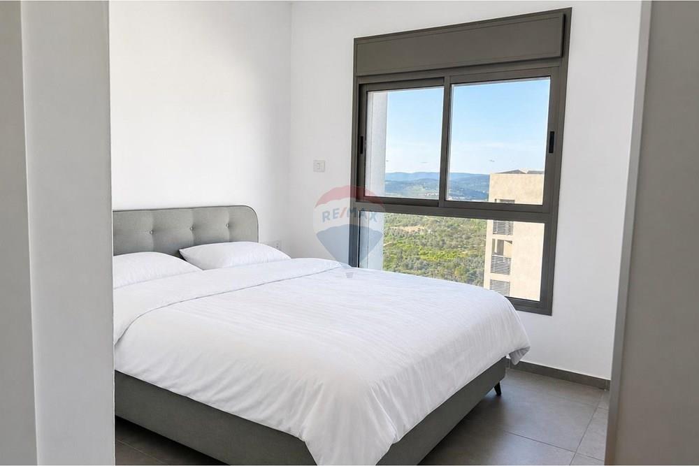 Apartment for Sale in מעלות - Image 5