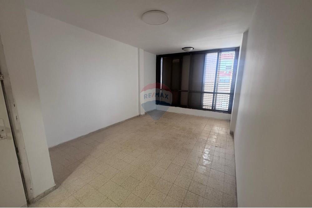 Apartment for Sale in קרית אתא - Image 1