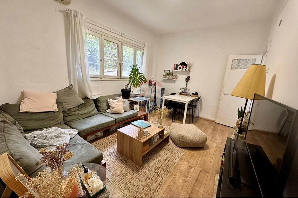 Apartment for Sale in Tel Aviv - Image 1
