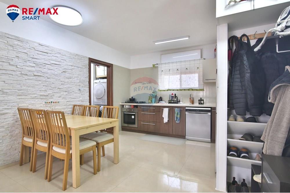 Apartment for Sale in Kiryat Yam - Image 5