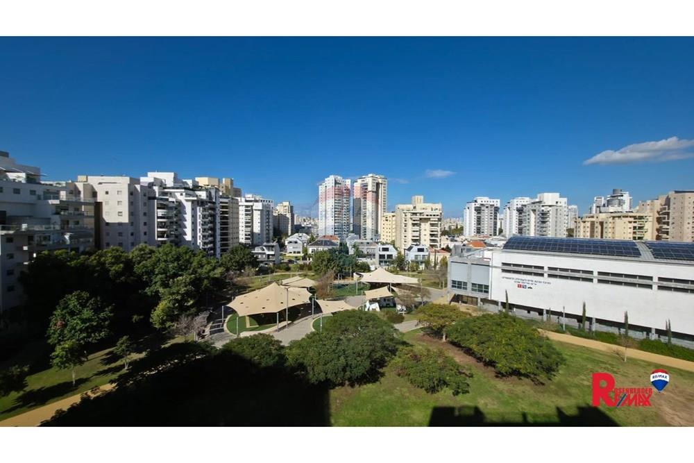 Apartment for Sale in Holon - Image 7
