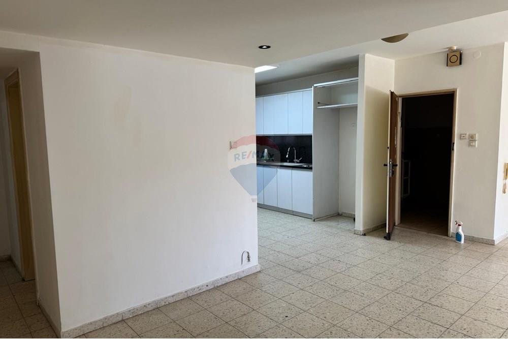 Apartment for Sale in Rishon LeZion - Image 7