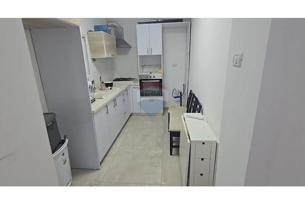 Apartment for Sale in Bat Yam - Image 6
