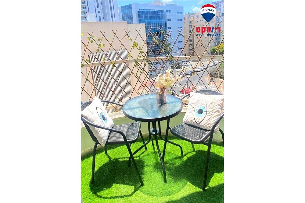 Apartment for Sale in Hadera - Image 5