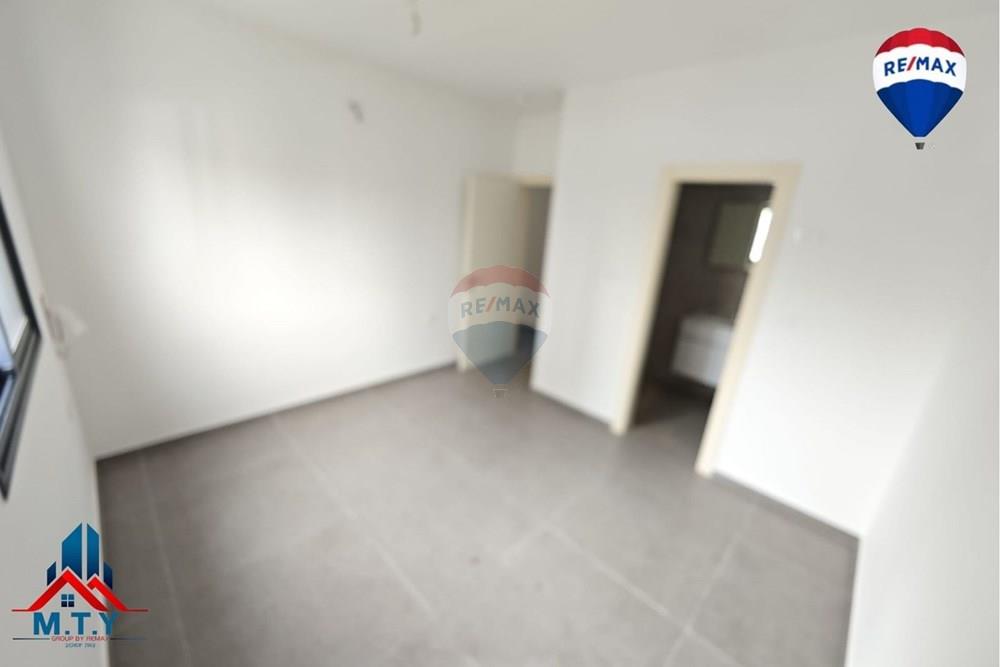 Apartment for Sale in Lod - Image 3