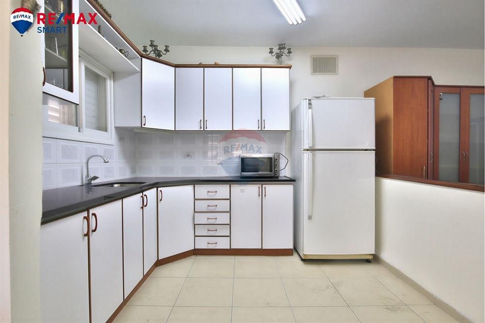 Apartment for Sale in Haifa - Image 5