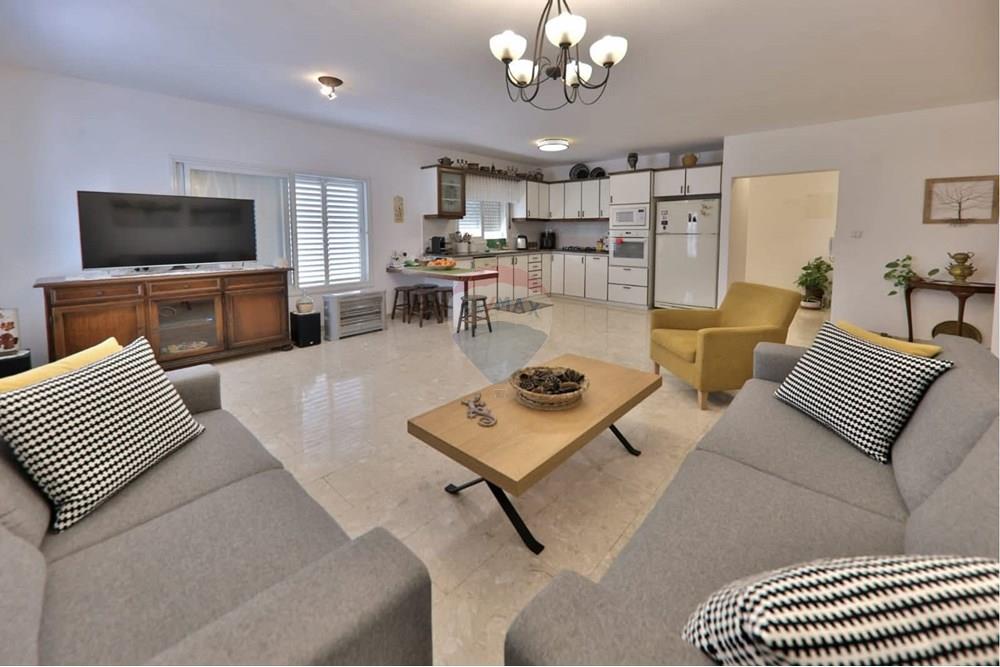 Apartment for Sale in קרית חיים - Image 6