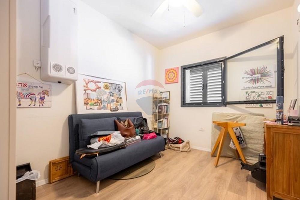 Apartment for Sale in Ramat Gan - Image 6