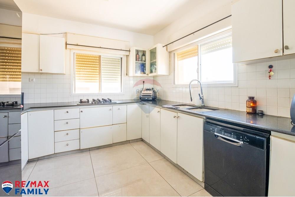 Apartment for Sale in קרית אתא - Image 7