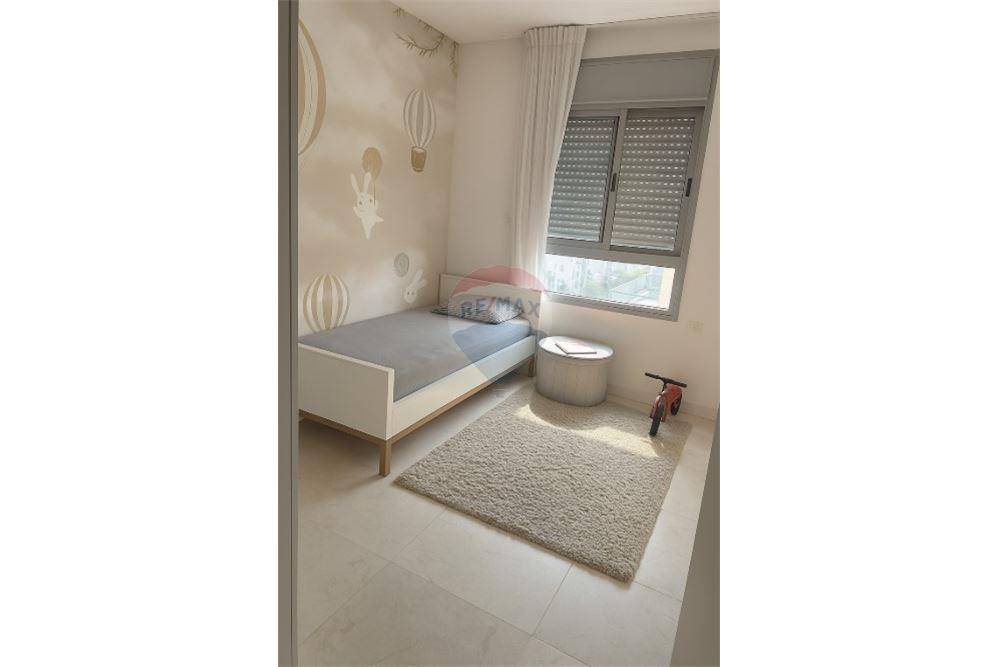 Apartment for Sale in Tel Aviv - Image 4