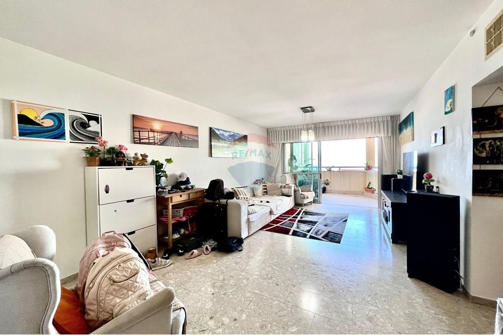 Apartment for Sale in Netanya - Image 2