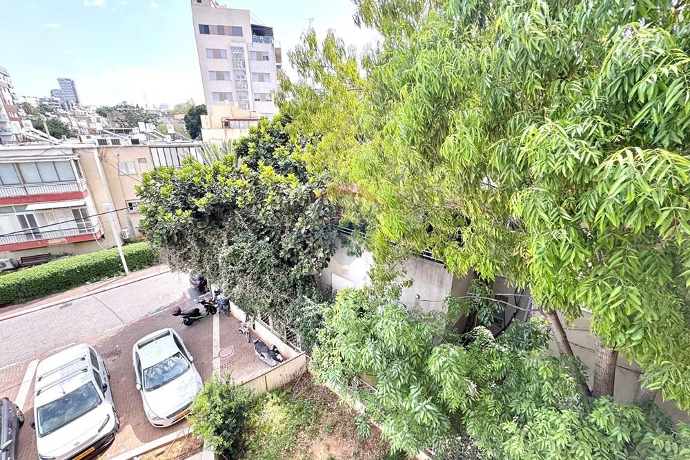 Apartment for Sale in Givatayim - Image 7