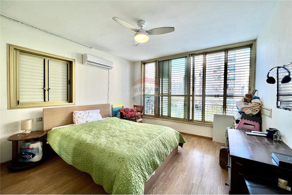 Apartment for Sale in Netanya - Image 6