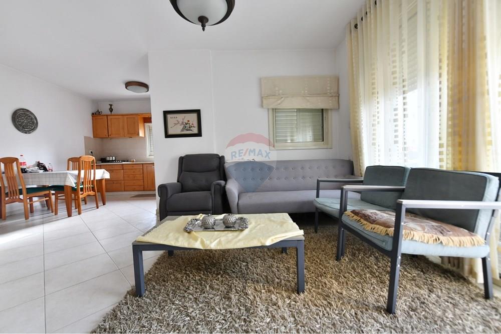 Apartment for Sale in Holon - Image 4