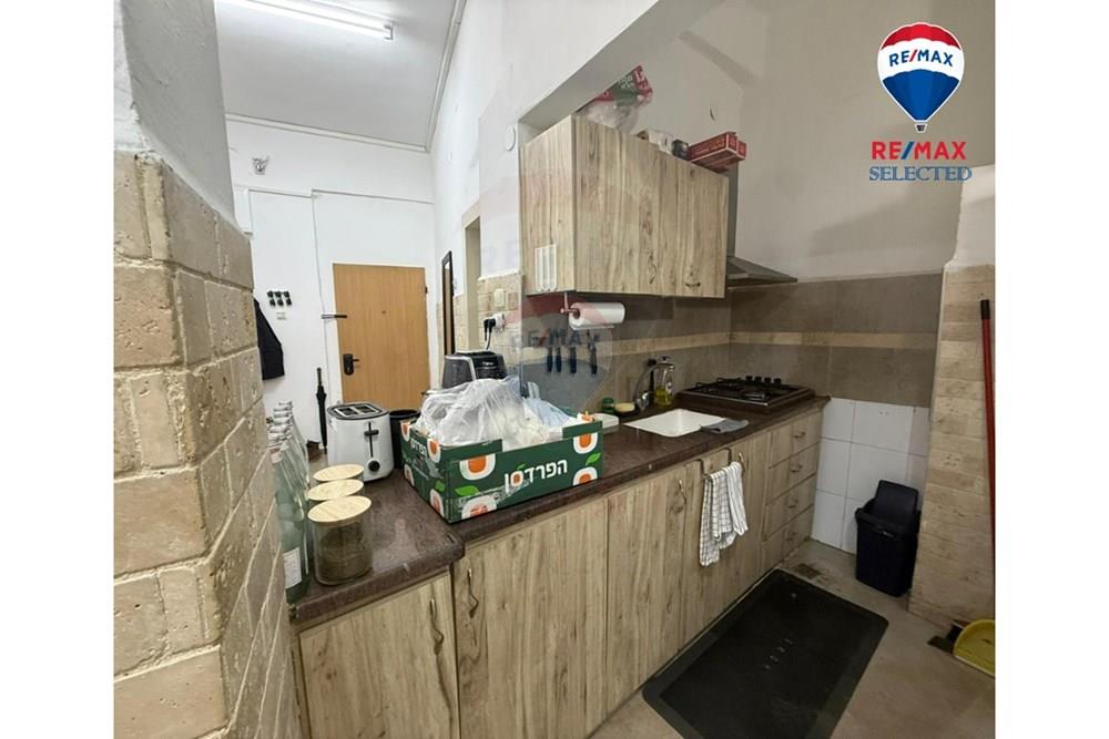 Apartment for Sale in Haifa - Image 3