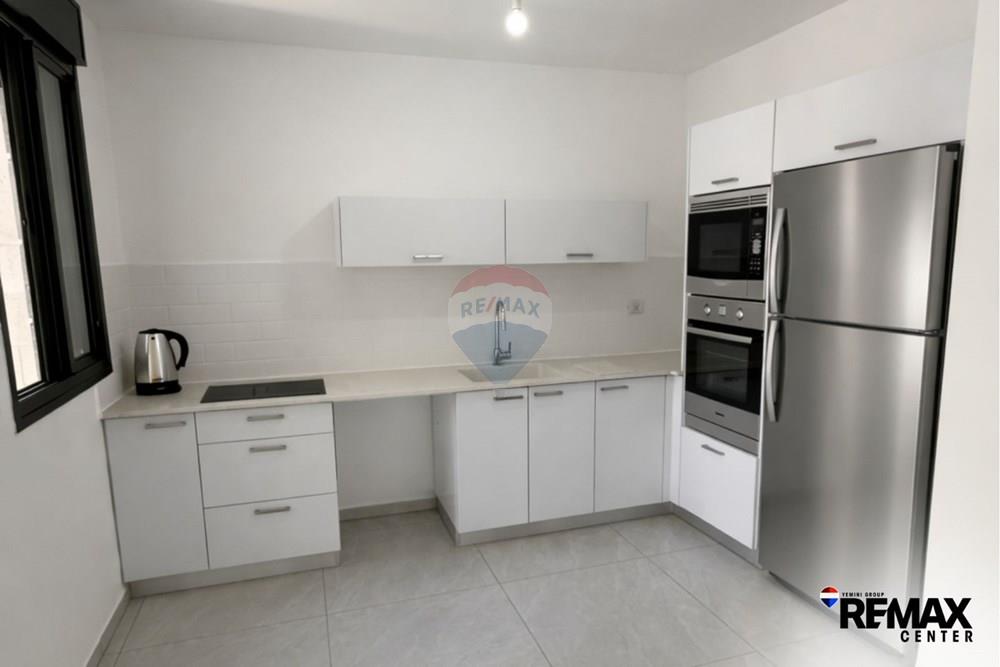 Apartment for Sale in Bat Yam - Image 7