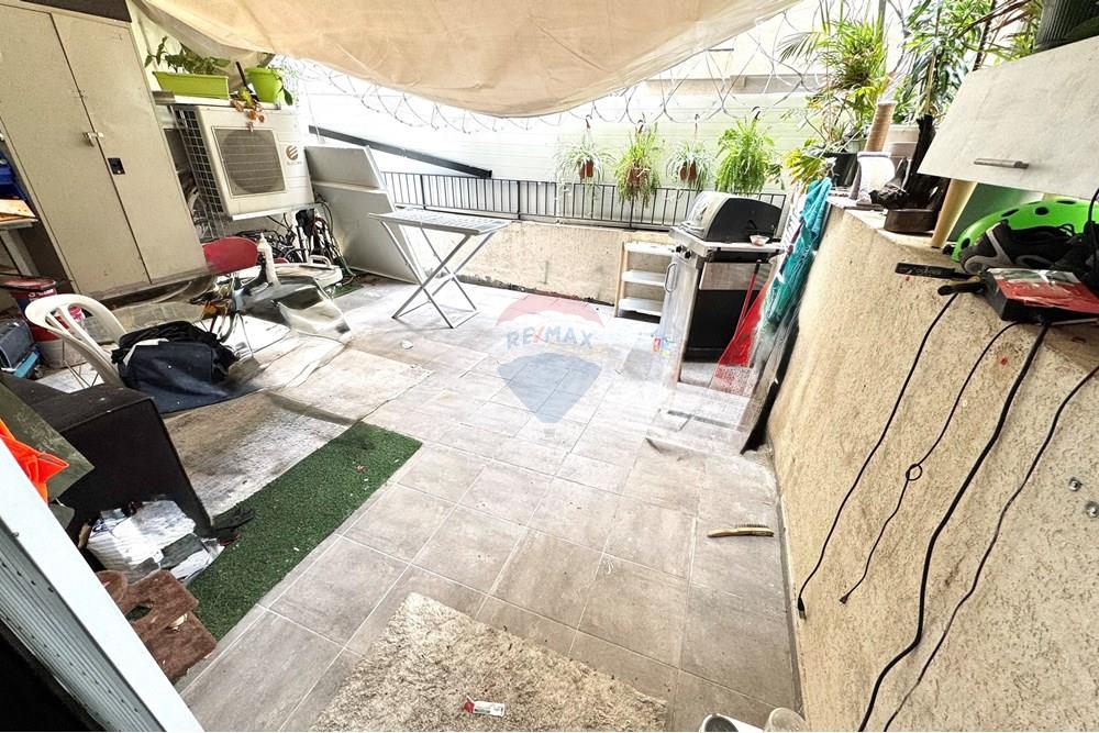 Apartment for Sale in Tel Aviv - Image 2