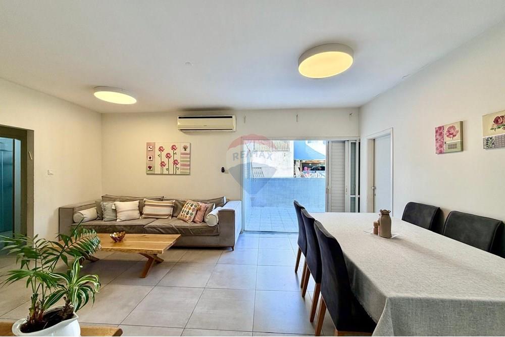 Apartment for Sale in Netanya - Image 3