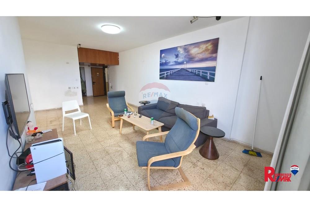 Apartment for Sale in Rishon LeZion - Image 2