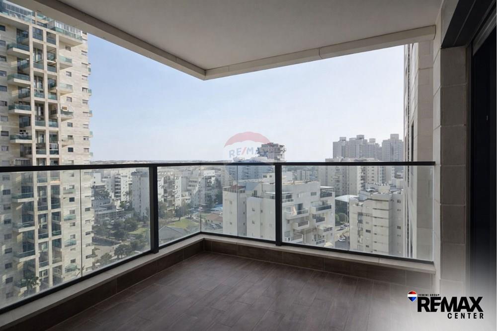 Apartment for Sale in Bat Yam - Image 3