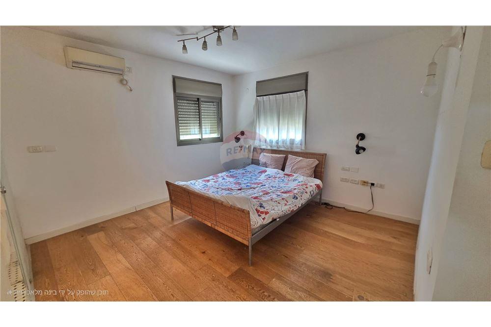 Apartment for Sale in Tel Aviv - Image 7