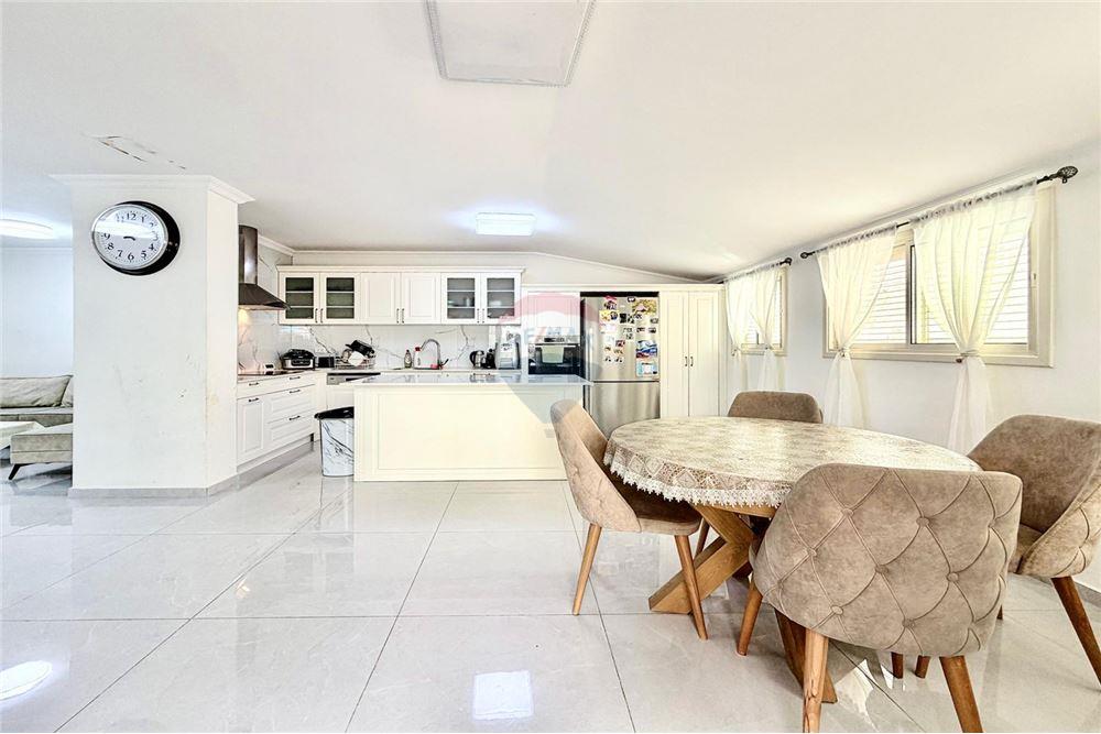 Apartment for Sale in אור עקיבא - Image 3