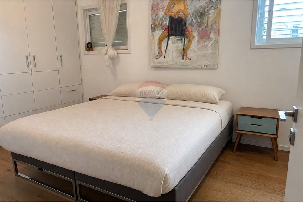 Apartment for Sale in Tel Aviv - Image 7