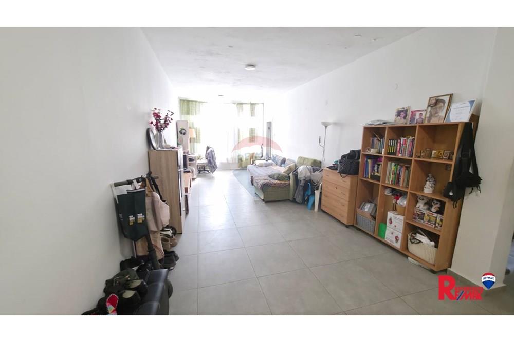 Apartment for Sale in Bat Yam - Image 2