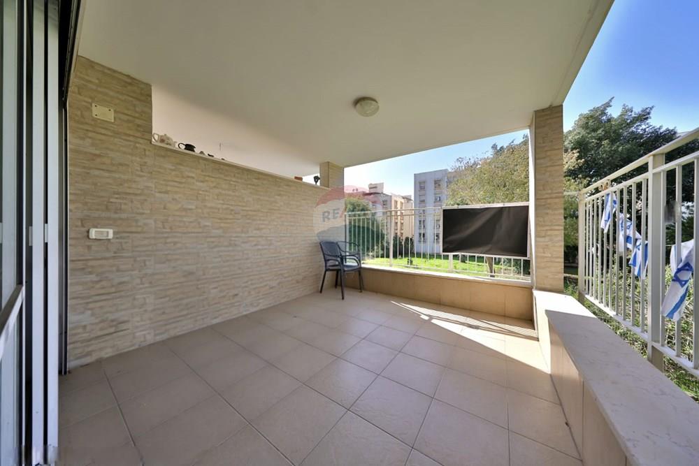 Apartment for Sale in Kiryat Yam - Image 1
