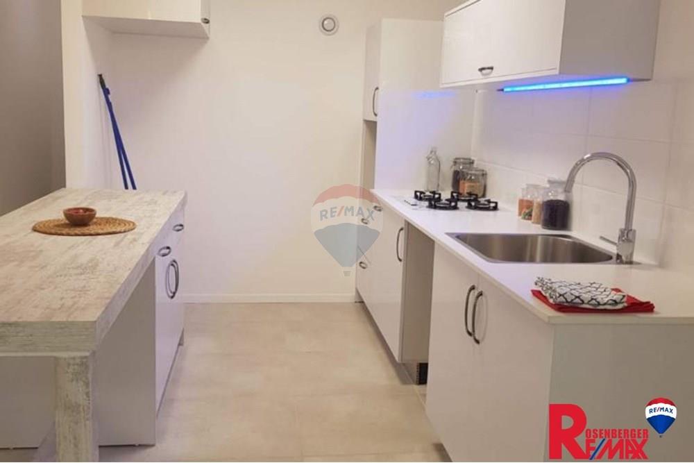 Apartment for Sale in Bat Yam - Image 2