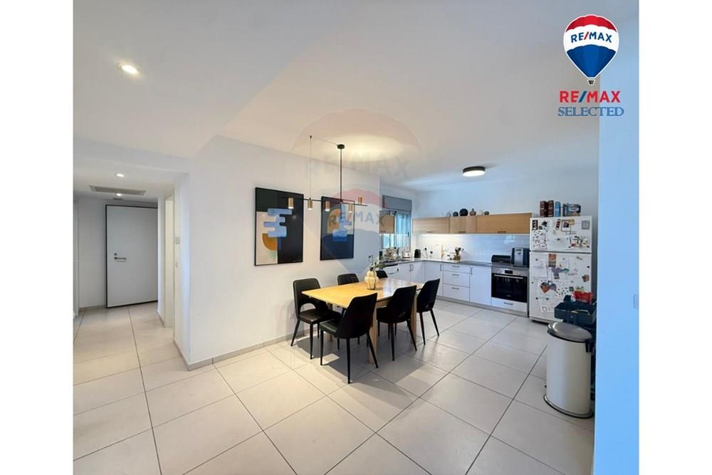 Apartment for Sale in Haifa - Image 6