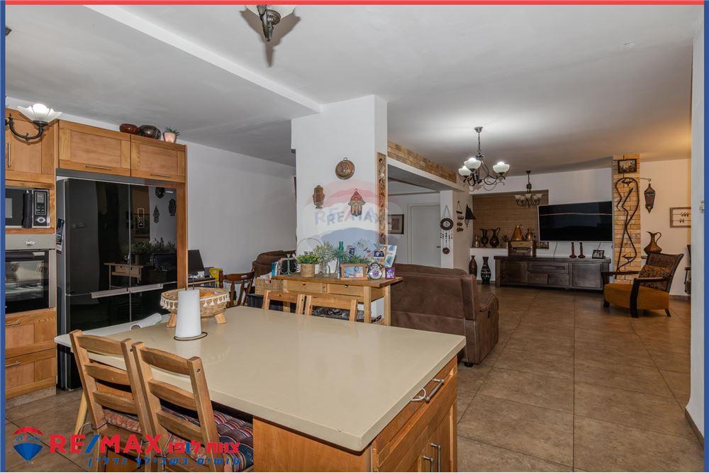 Apartment for Sale in Afula - Image 3